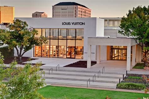 Louis Vuitton stores in Texas